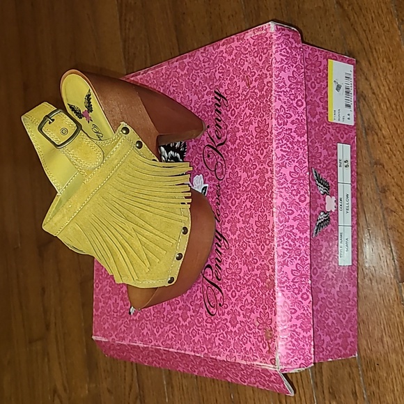 Penny Loves Kenny Shoes - Penny Loves Kenny yellow suede fringe clog sandals sz 5.5